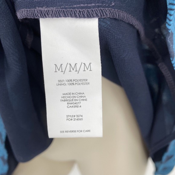 CAbi Top Size Medium Foulard Split Back Teal Blue Printed Cap Short Sleeve - Picture 8 of 10